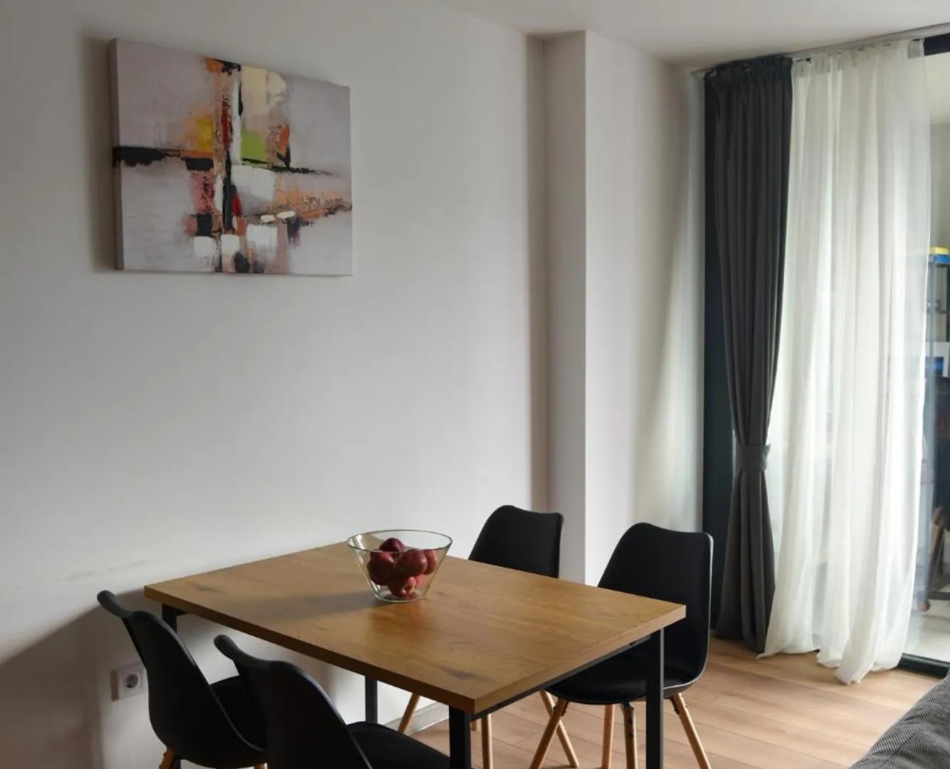 Sunlit Elegance Escape Apartment Varna