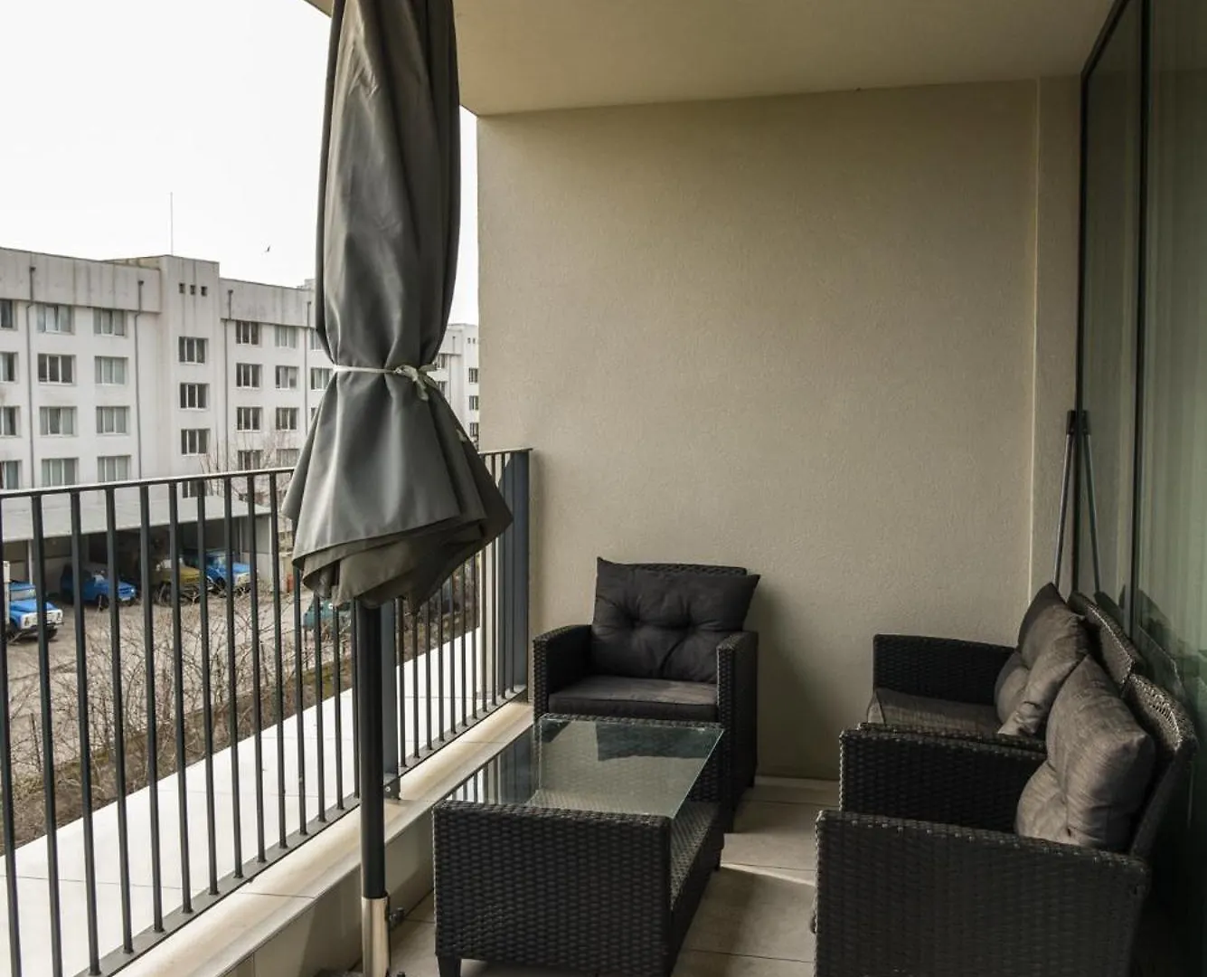 Sunlit Elegance Escape Apartment Varna 0*,