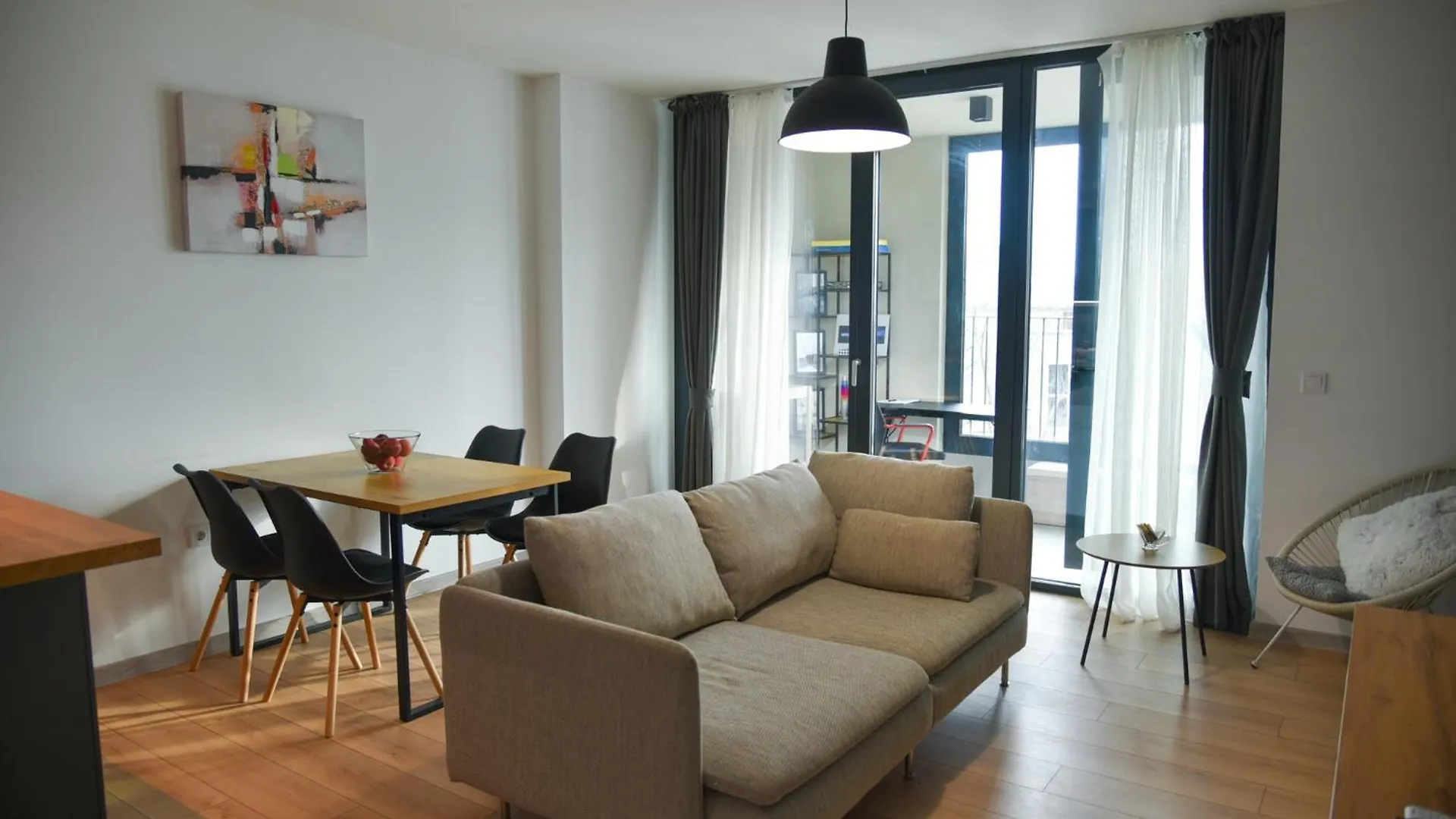 Sunlit Elegance Escape Apartment Varna
