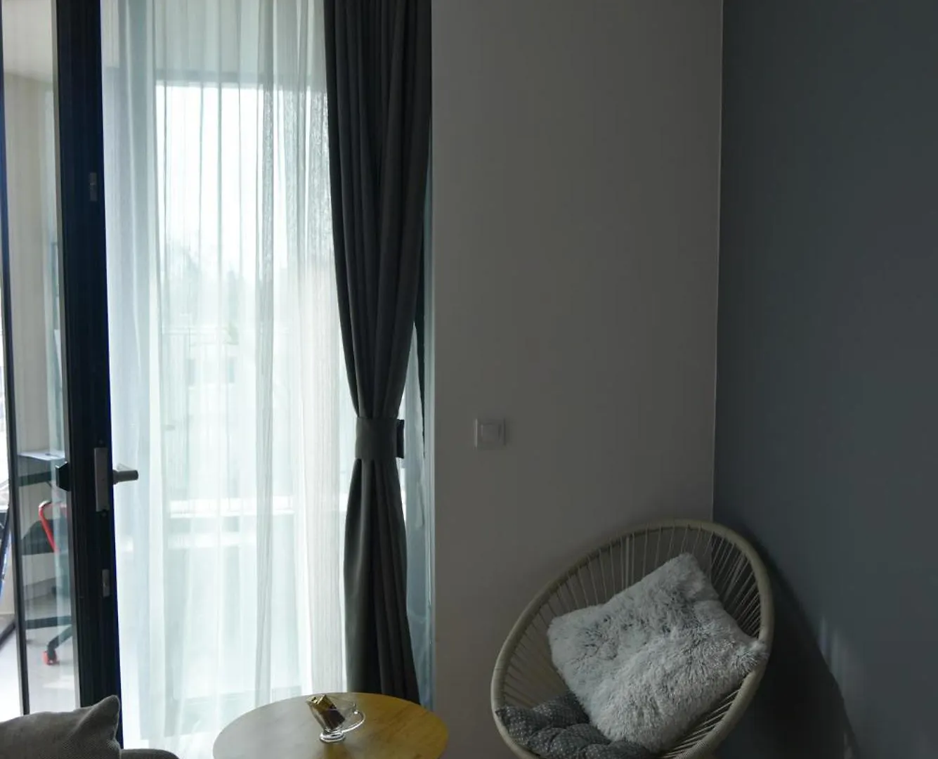 Sunlit Elegance Escape Apartment Varna