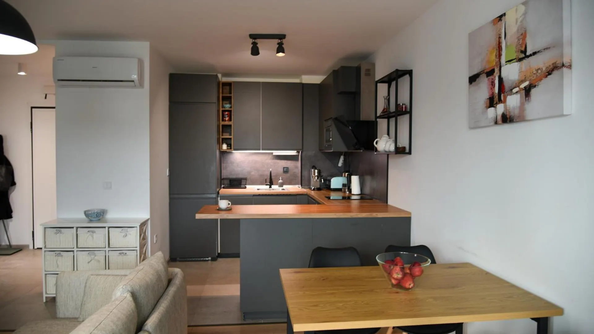 Sunlit Elegance Escape Apartment Varna Bulgaria