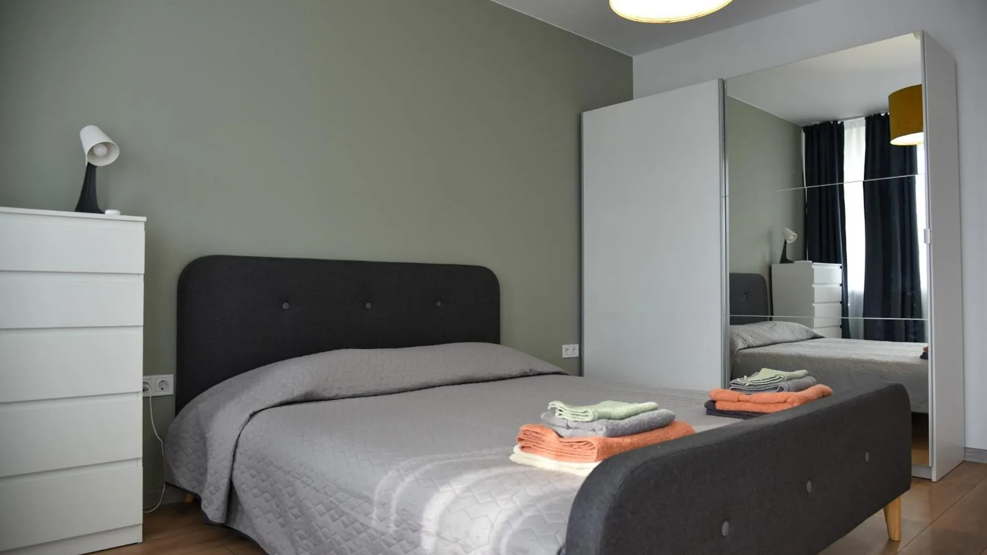 Sunlit Elegance Escape Apartment Varna
