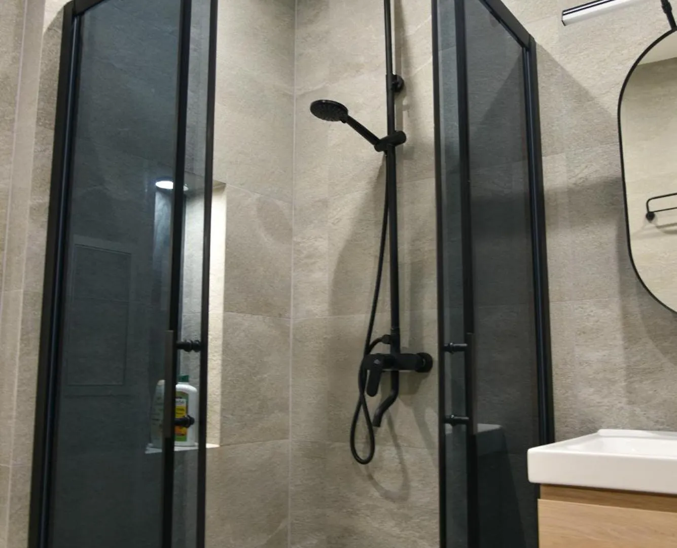 Sunlit Elegance Escape Apartment Varna